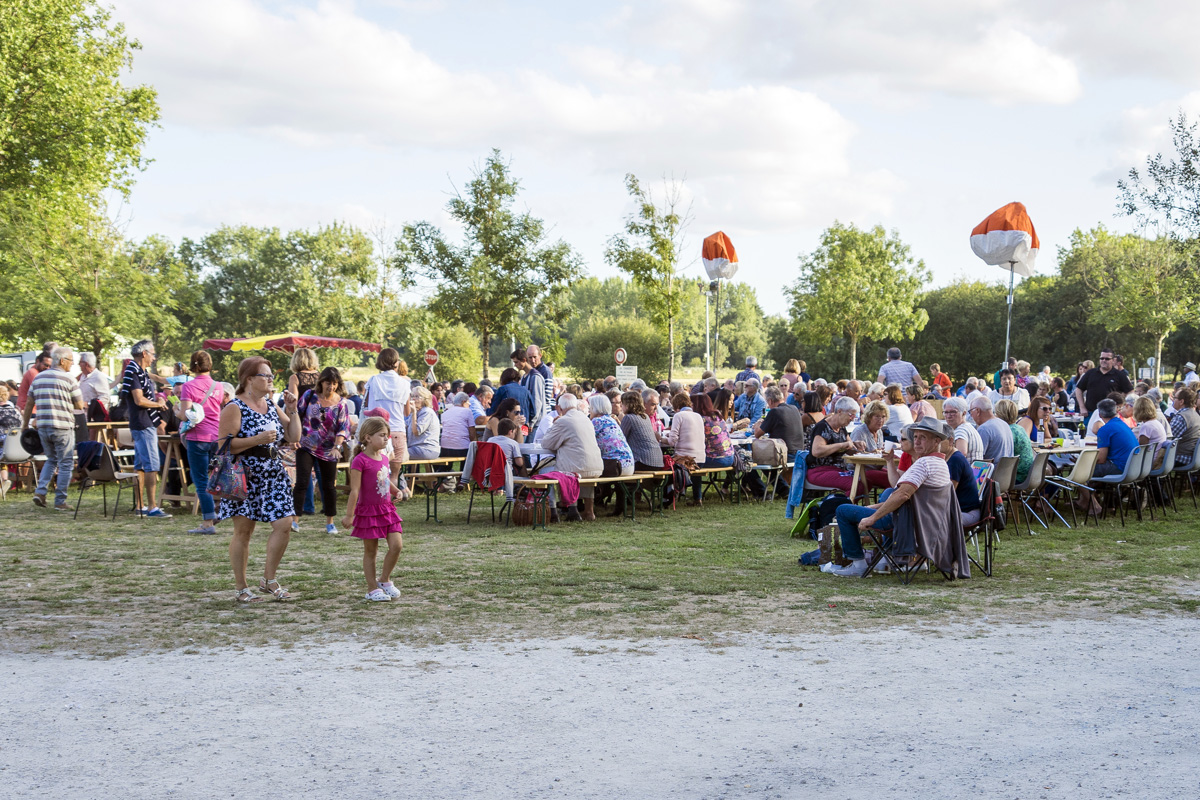 Marché fermier du 20 Juillet 2017 à Chaniers (17)