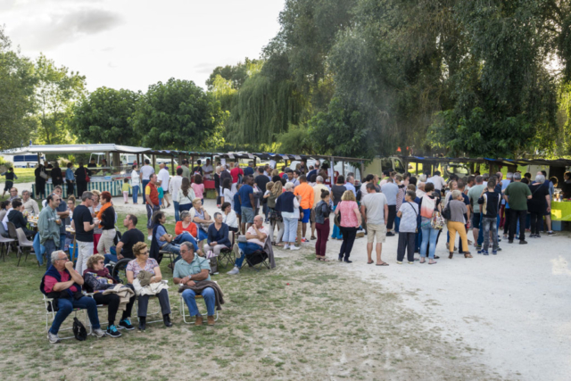 Marché fermier du 20 Juillet 2017 à Chaniers (17)