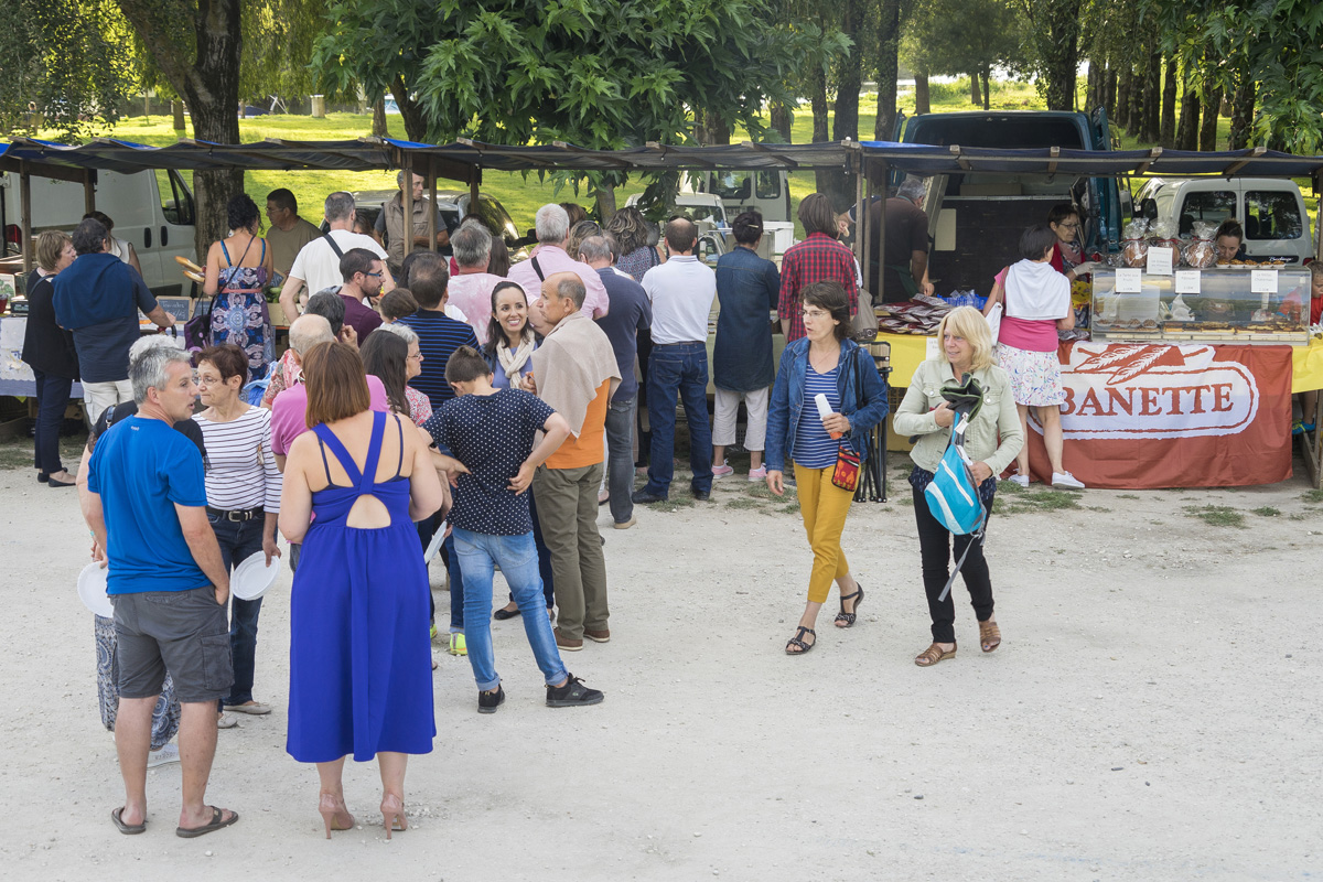 Marché fermier du 20 Juillet 2017 à Chaniers (17)