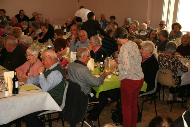 Repas des Aînés du 18 novembre 2017 à Chaniers (17)