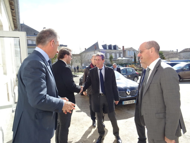 Visite du Ministre de l'Education nationale à Chaniers (17)