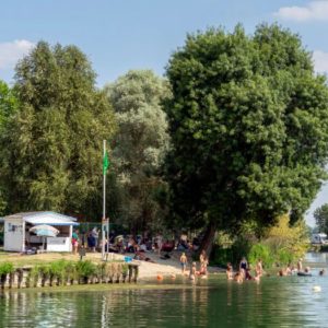 Baignade surveillée en août @ Le communal